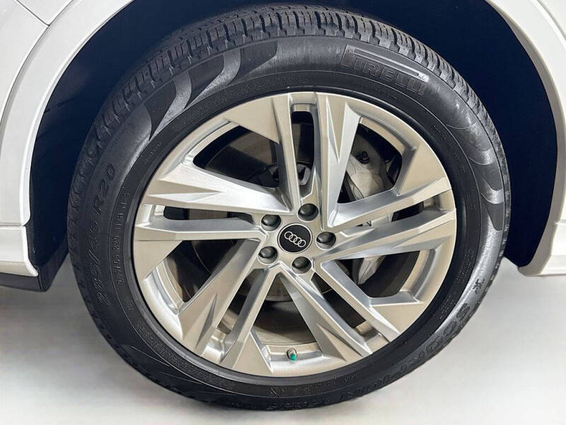 2023 Audi Q7 quattro Premium Plus 55 TFSI