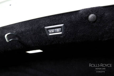2024 Rolls-Royce Phantom EWB