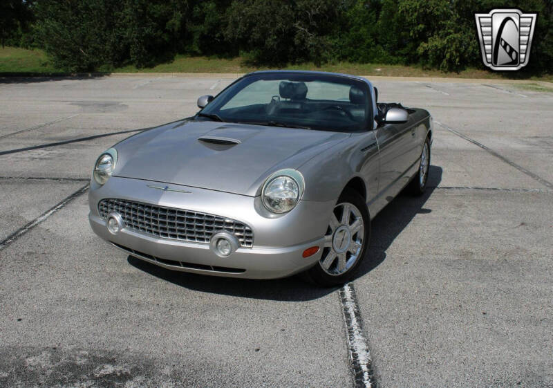 2004 Ford Thunderbird Deluxe