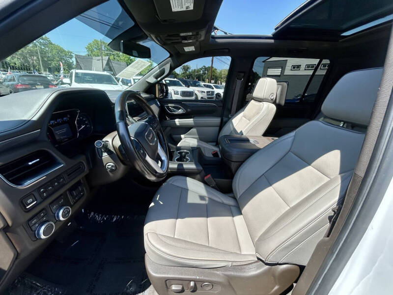 2021 GMC Yukon XL SLT