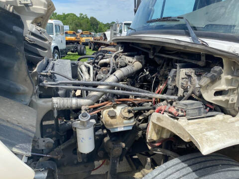 2008 Freightliner M2 106