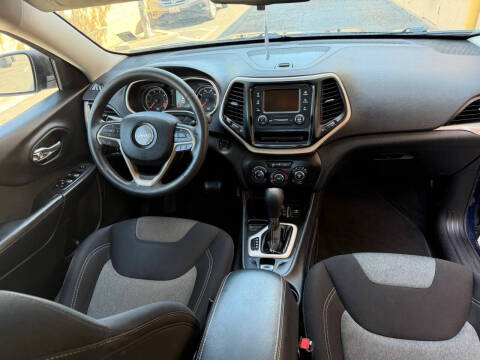 2015 Jeep Cherokee Sport