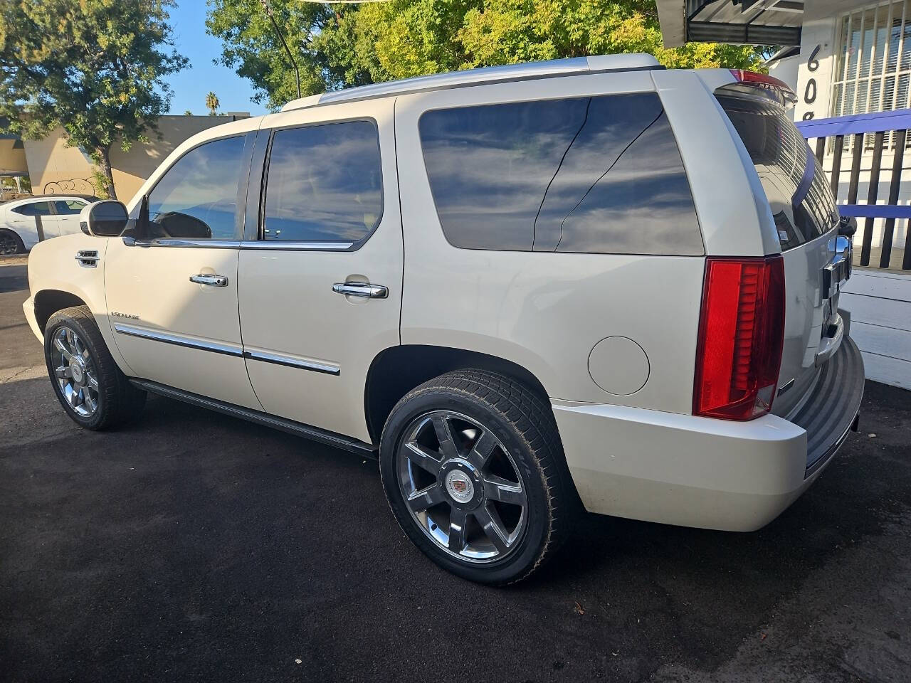 2012 Cadillac Escalade for sale at LOS ALTOS AUTOMOTRIZ LLC in Modesto, CA