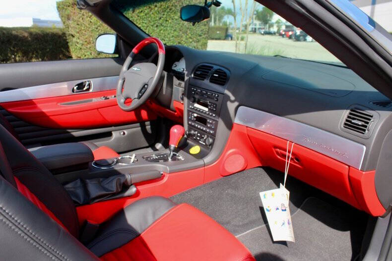 2002 Ford Thunderbird Deluxe