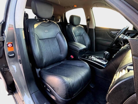 2009 Infiniti FX35