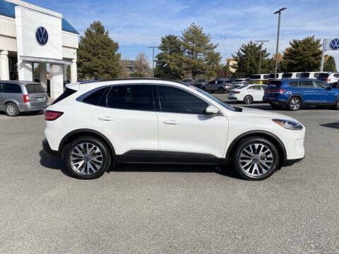 2020 Ford Escape Titanium