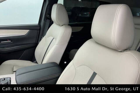 2025 Mazda CX-70 Plug-in Hybrid Premium