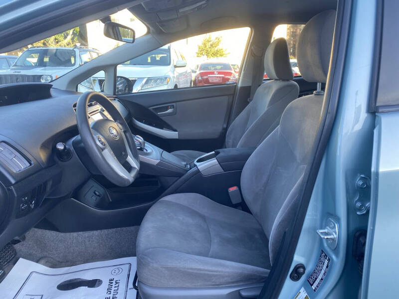 2014 Toyota Prius Three