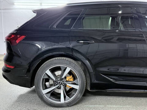 2022 Audi e-tron S quattro Premium Plus