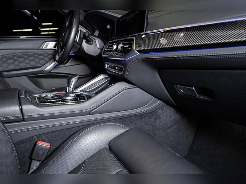 2022 BMW X6 M