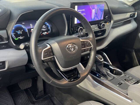 2023 Toyota Highlander Hybrid Limited