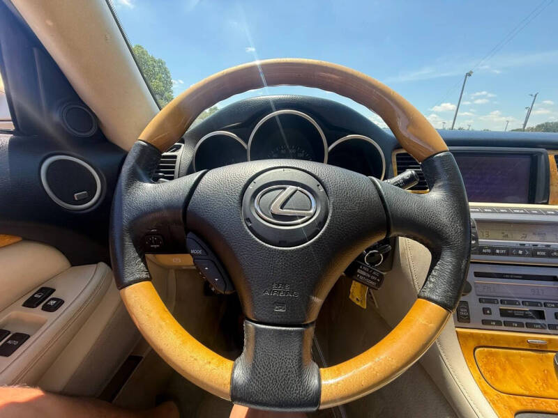 2003 Lexus SC 430