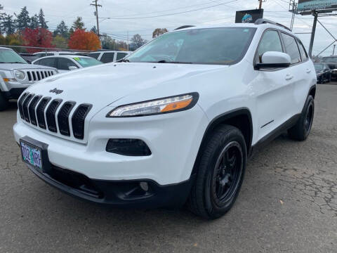 2018 Jeep Cherokee for sale at ALPINE MOTORS in Milwaukie OR