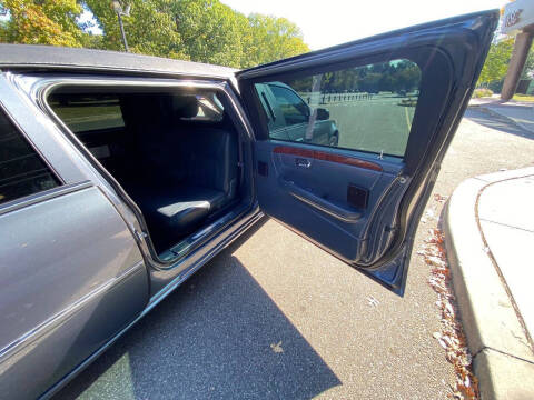 2011 Cadillac DTS Pro Coachbuilder Limo