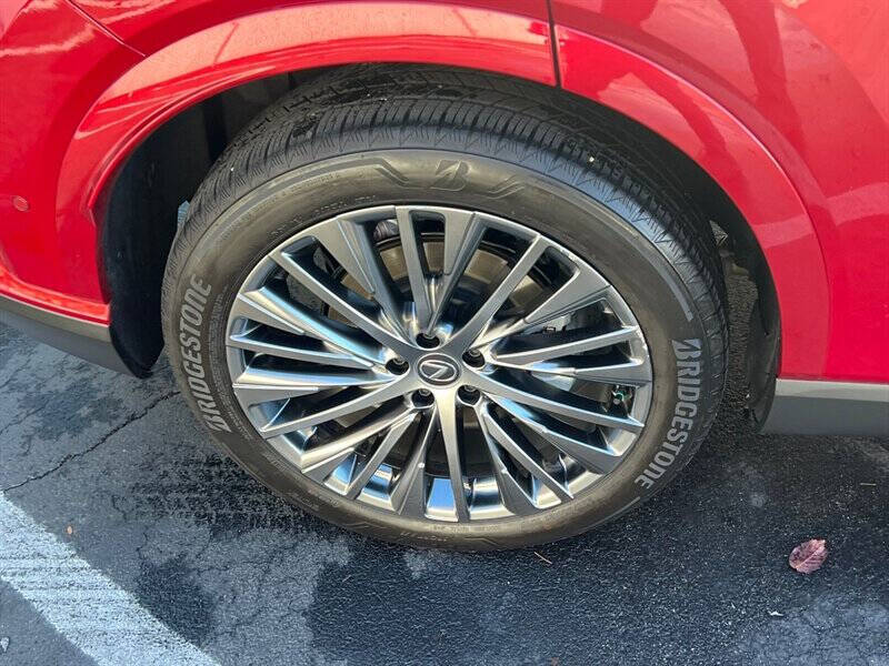 2024 Lexus RX 450h+ Luxury