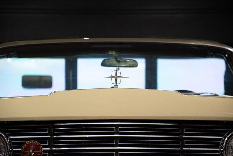 1965 Lincoln Continental