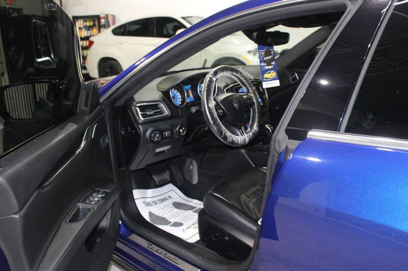 2017 Maserati Ghibli