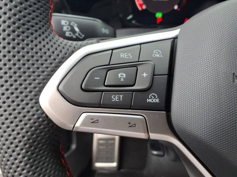 2025 Volkswagen Golf GTI Autobahn