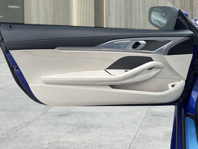 2025 BMW 8 Series 840i