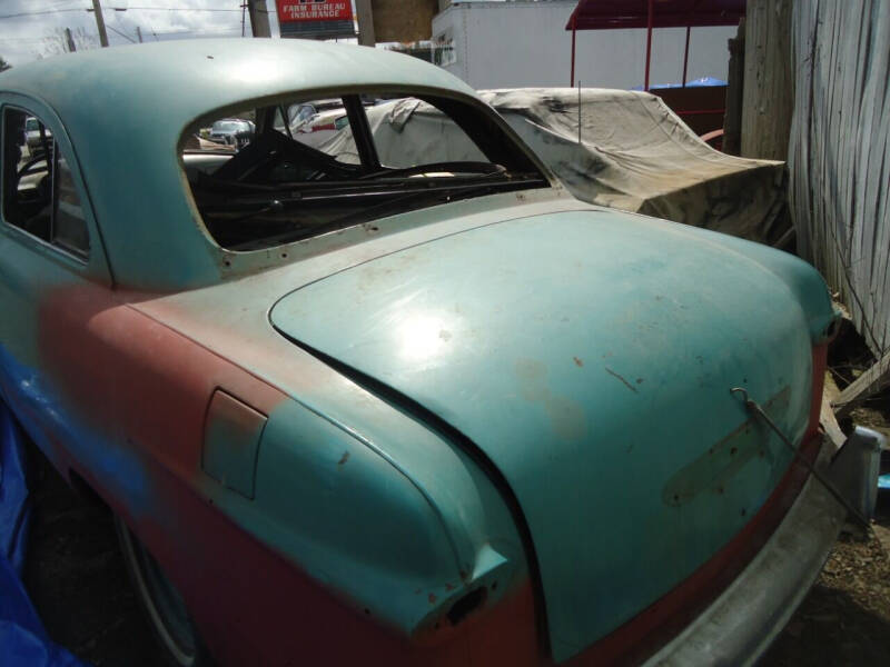 1951 Ford Super Deluxe