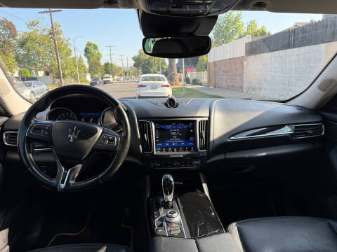 2017 Maserati Levante S