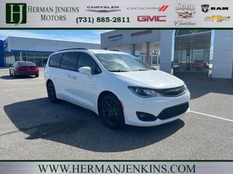 2019 Chrysler Pacifica for sale at CAR MART in Union City TN