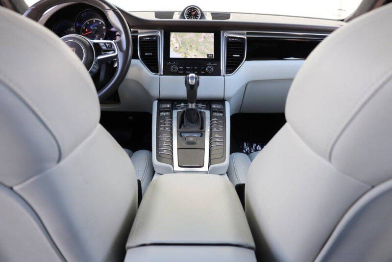 2018 Porsche Macan