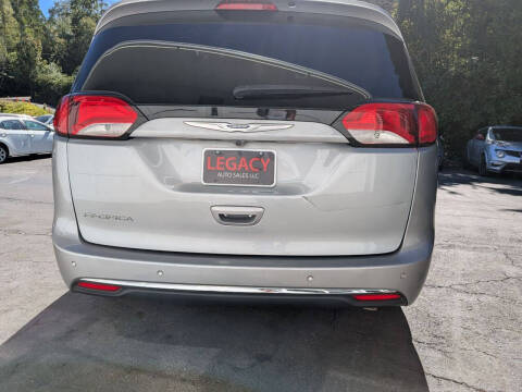 2019 Chrysler Pacifica Touring L