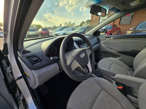 2017 Hyundai Accent SE