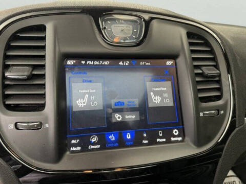 2022 Chrysler 300 S V6