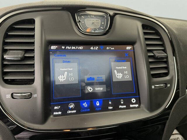2022 Chrysler 300 S V6