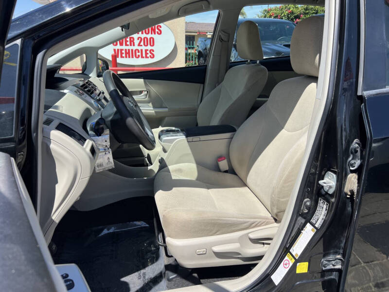 2012 Toyota Prius v Three