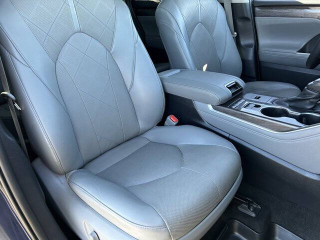 2021 Toyota Highlander Platinum