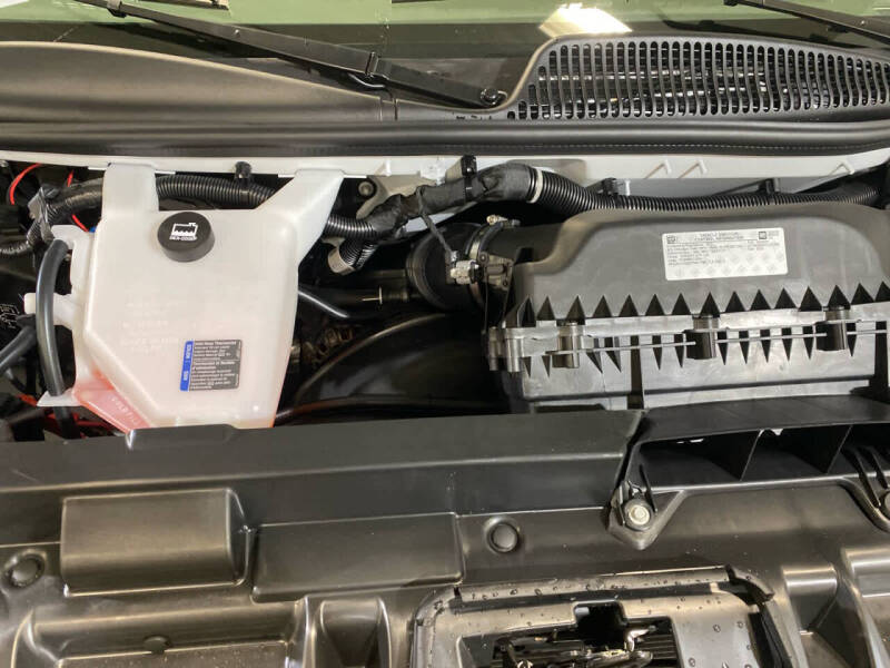 2025 Chevrolet Express 2500