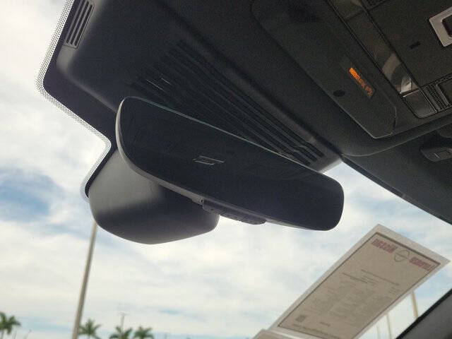 2023 Land Rover Discovery Sport P250 S R-Dynamic