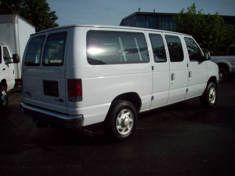 2009 Ford E-Series E-150 XLT