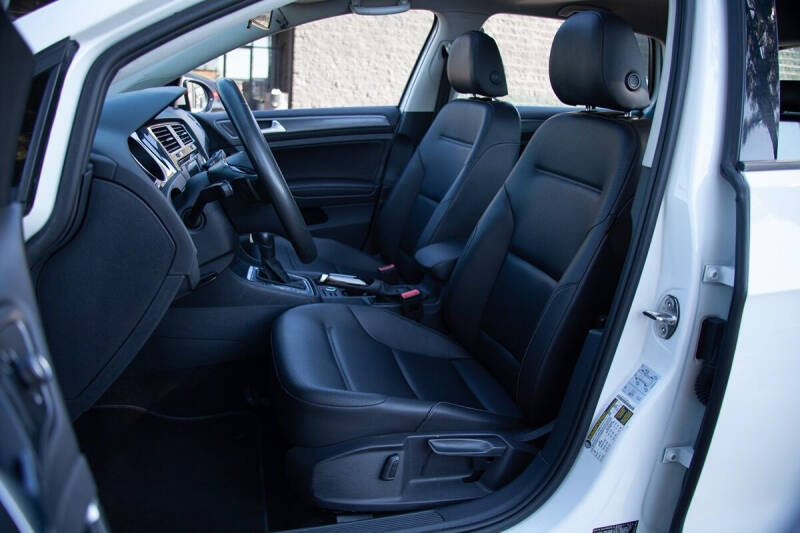 2021 Volkswagen Golf