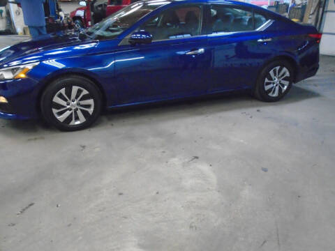 2020 Nissan Altima for sale at Nelson Auto Sales in Toulon IL