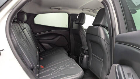 2024 Ford Mustang Mach-E Select