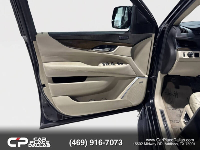 2019 Cadillac Escalade Luxury