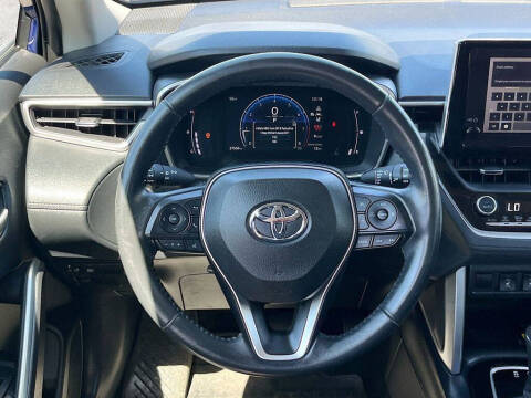2023 Toyota Corolla Cross XLE