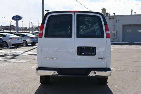 2023 GMC Savana 2500