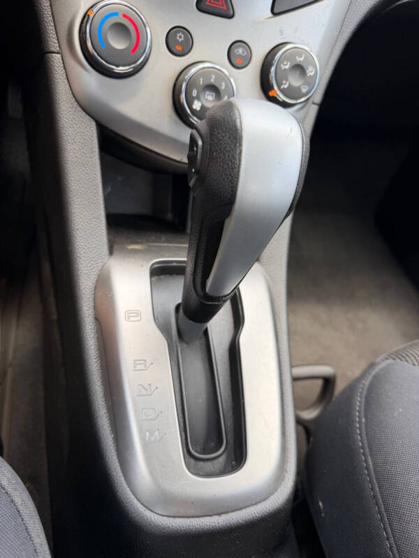 2017 Chevrolet Sonic LT Auto