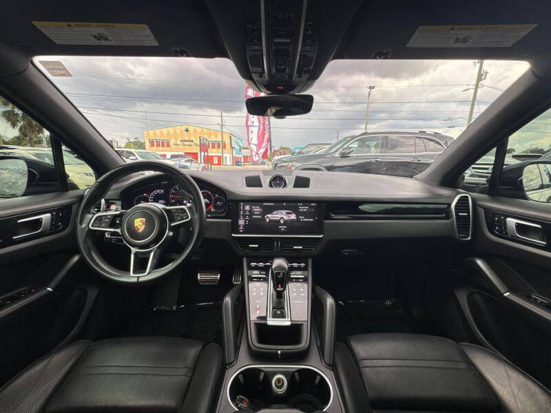 2019 Porsche Cayenne S