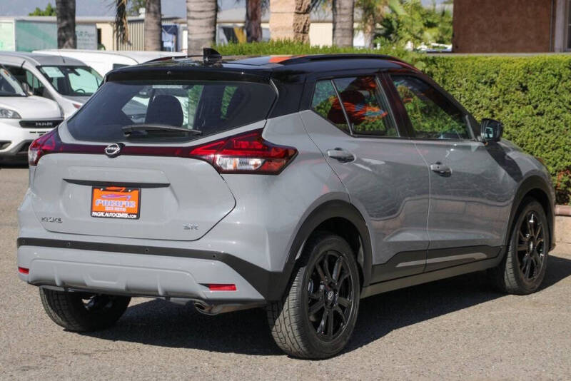 2023 Nissan Kicks SR