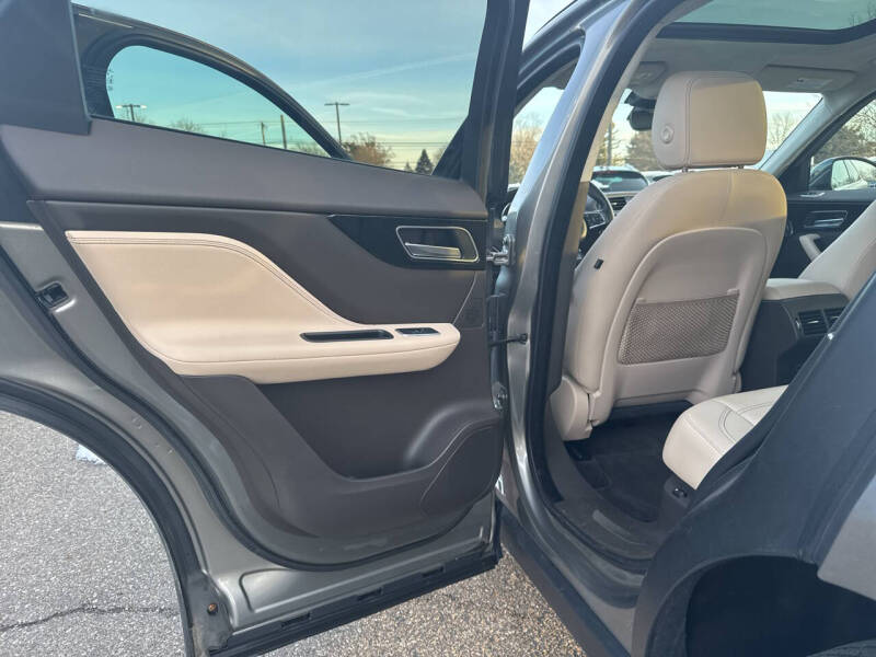 2019 Jaguar F-PACE 25t Prestige