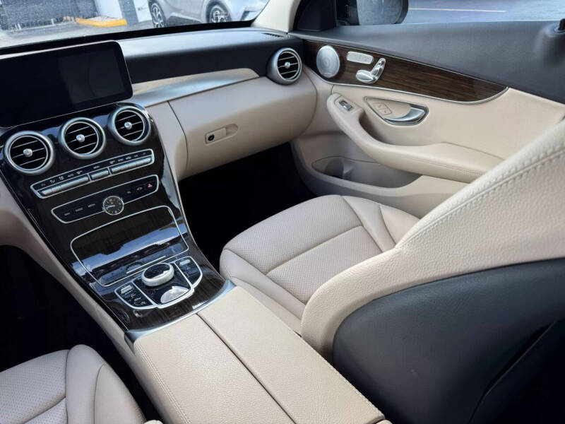 2021 Mercedes-Benz C-Class C 300