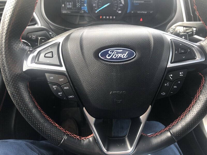 2022 Ford Edge ST-Line