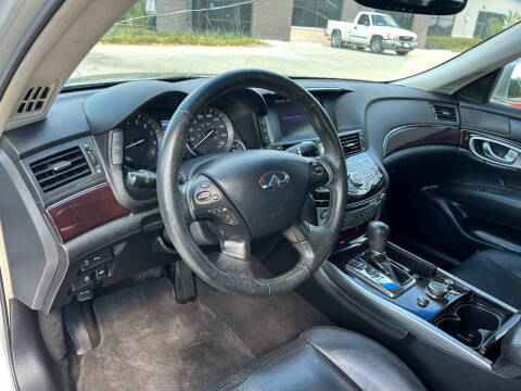 2013 Infiniti M37