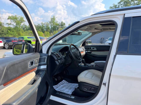 2017 Ford Explorer Platinum